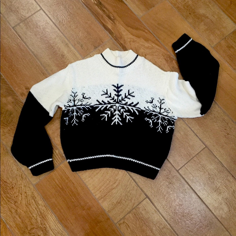Vintage size M Absolutely Brand crop sweater